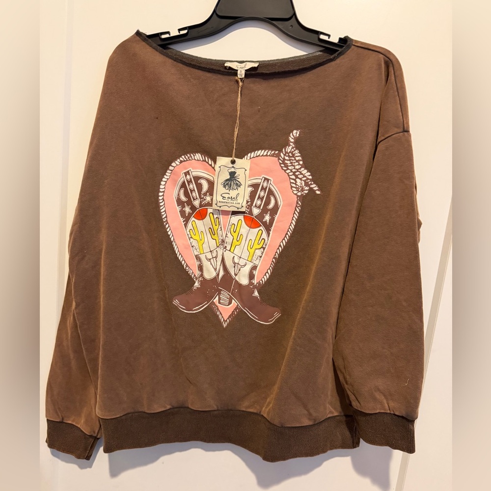 Easel womens Brown Cowboy boot sweatshirt Size Small NWT
